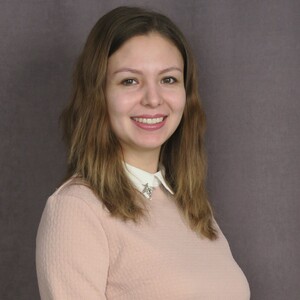  Добрый день, меня зовут Анастасия, я помогу вам определиться с футбольной площадкой