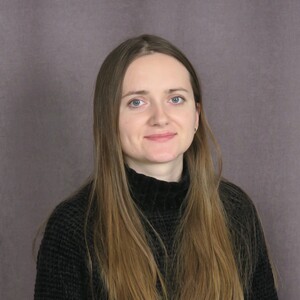  Добрый день, меня зовут Ольга, я помогу определиться с покрытием для вашей площадки