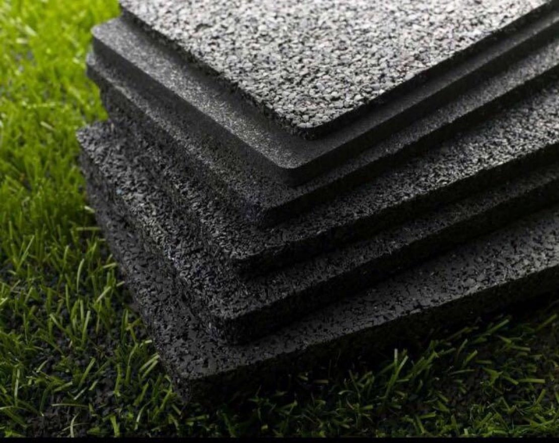 Подложка из черной крошки TORUDA с укладкой - вид 2