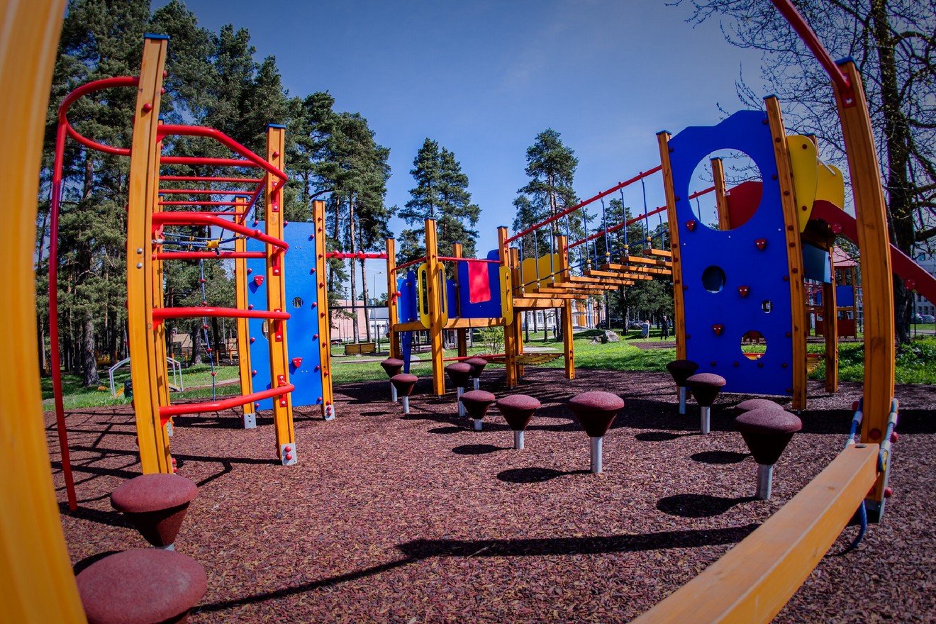 Резиновая мульча TORUDA Rubber mulch с укладкой на подготовленный грунт - вид 2